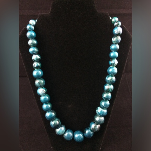 Vintage Painted Wooden Graduating Beaded Chunky Metallic Blue Costume Necklace - Picture 1 of 4